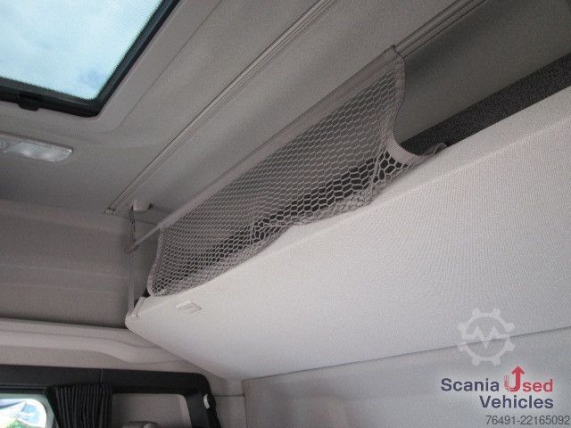 Standard dragbil Scania S 460 A4x2EB / Retarder / Navigation