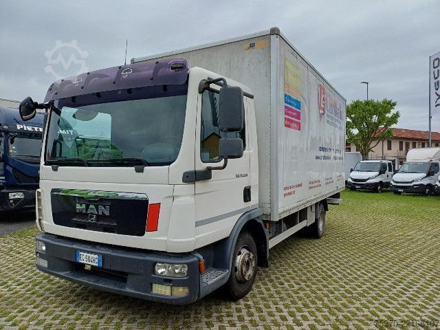 Speciale doeleinden vrachtwagen  12.250