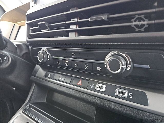 Kombi s vysokou střechou OPEL VIVARO 2.0 ac automaat EURO6