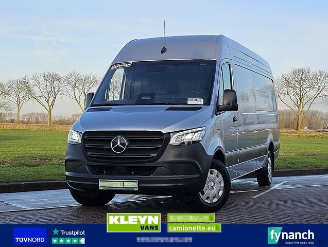 Kombi s vysokou střechou MERCEDES-BENZ ESPRINTER 320 L3H2 300KmWLTP