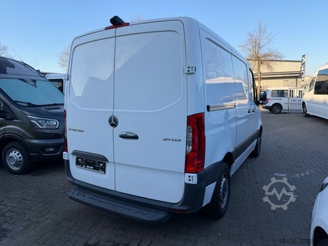 Kylskåpsbil MERCEDES-BENZ Sprinter Klima 2x Schiebetür Lebensmittel L1H1