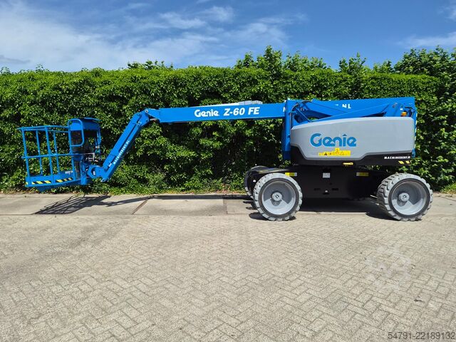 Scharnierende telescopische hoogwerker Genie Z-60 FE