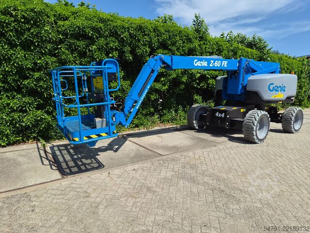 Scharnierende telescopische hoogwerker Genie Z-60 FE