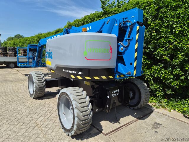 Scharnierende telescopische hoogwerker Genie Z-60 FE