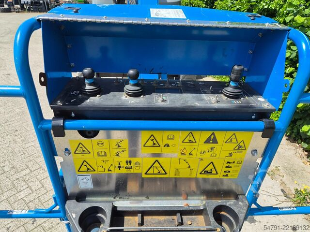 Scharnierende telescopische hoogwerker Genie Z-60 FE