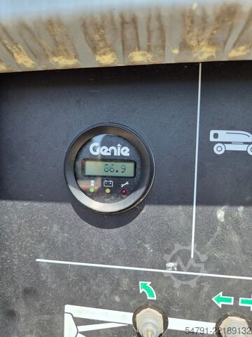 Scharnierende telescopische hoogwerker Genie Z-60 FE
