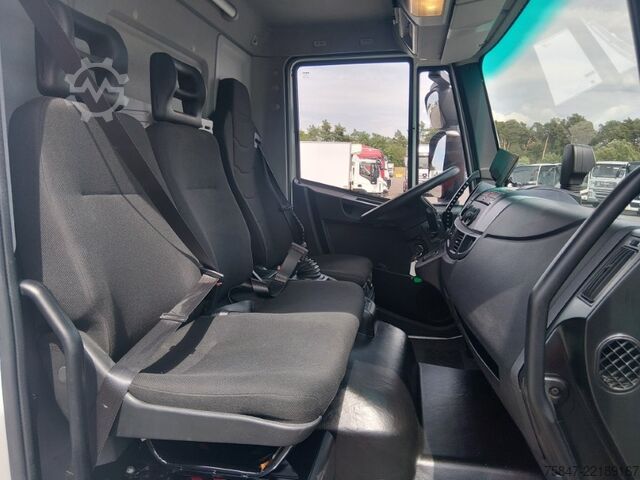 Skåpbil Iveco EuroCargo ML 75 E 19/P LBW Türe im Koffe