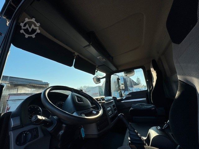 Samochód ciężarowy z plandeką typu platforma MAN TGL 8.220 4x2 BL ¤6D 8,6to. Schalter A/C LBW