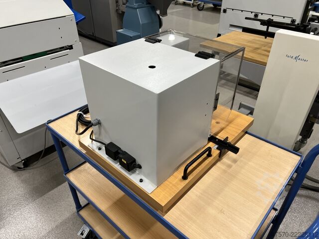 Máquina de ojetes Hang 101-50 Eyeletting machine