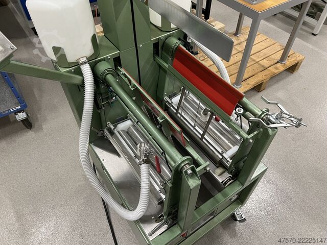 Caso en la máquina Schmedt PräLeg HHS 1805 Case in machine