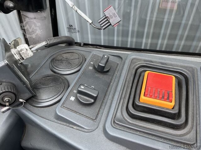 Elektro 4 Rad-Stapler Jungheinrich EFGS30