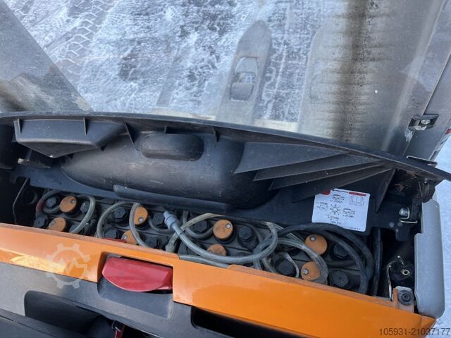 Ručně vedený zakladač Still EXV12