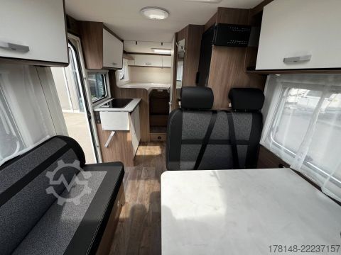 Yarı entegre karavan Carado VAN V347 pro +