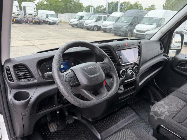 Dodávka s vysokou střechou IVECO 35S16 V aktuelles Modell / MAXI