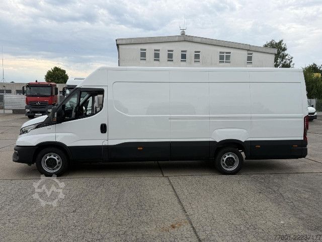 Dodávka s vysokou střechou IVECO 35S16 V aktuelles Modell / MAXI