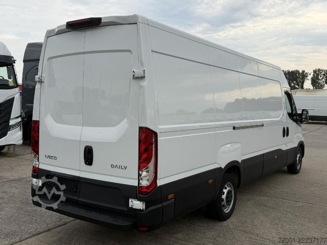 Dodávka s vysokou střechou IVECO 35S16 V aktuelles Modell / MAXI