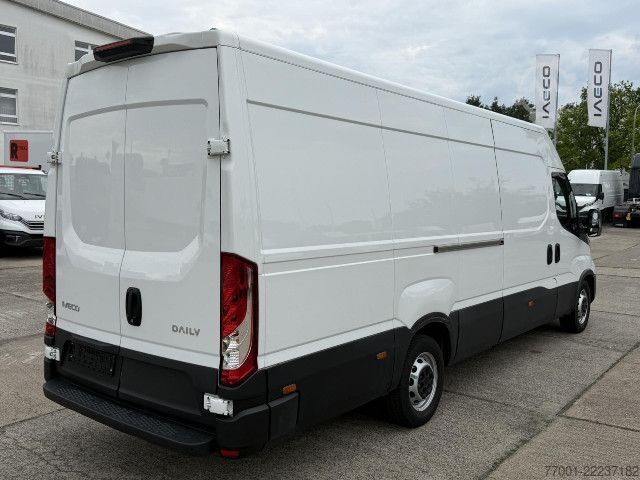 Panelová dodávka IVECO 35S16 V MY24 MAXI
