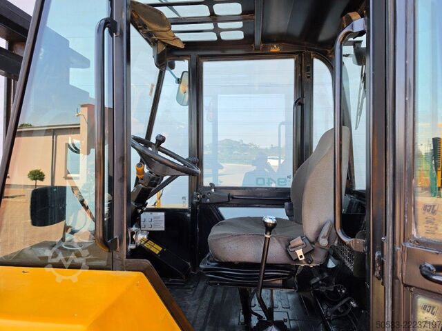 Chariot élévateur tout-terrain JCB 940-4 T4 - TRIPLEX