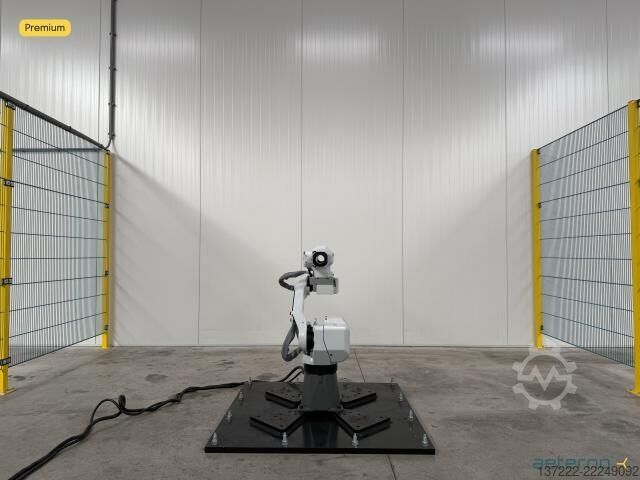Repasovaný robot s 1letou zárukou FANUC M-10iA