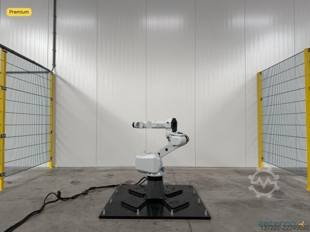 Repasovaný robot s 1letou zárukou FANUC M-10iA
