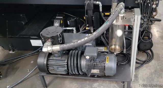 Centro de mecanizado DOOSAN DNM 6700L