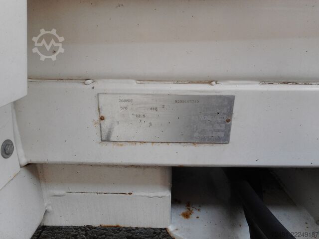 Teleskopowa podest roboczy JLG 260MRT Diesel Allrad 9,92 Meter