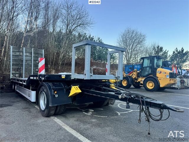 Încărcător redus Fliegl DTS 300 Machinery Trailer – Hydraulic Ramps