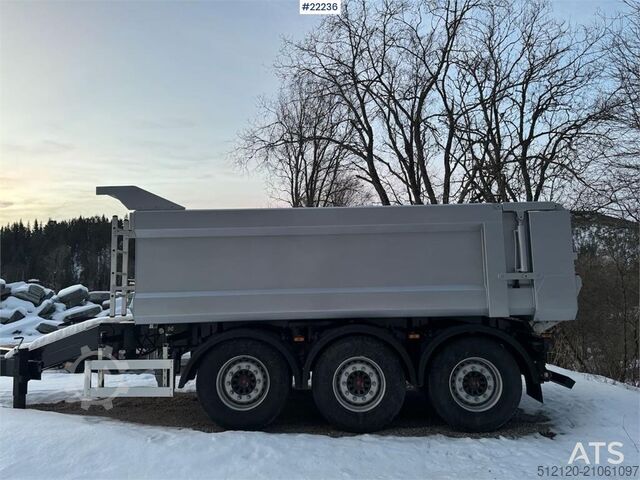 Remorcă cu trei axe Ovox  Ovox triple-axle trailer