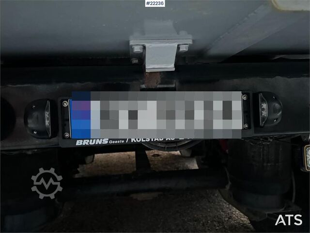 Remorcă cu trei axe Ovox  Ovox triple-axle trailer