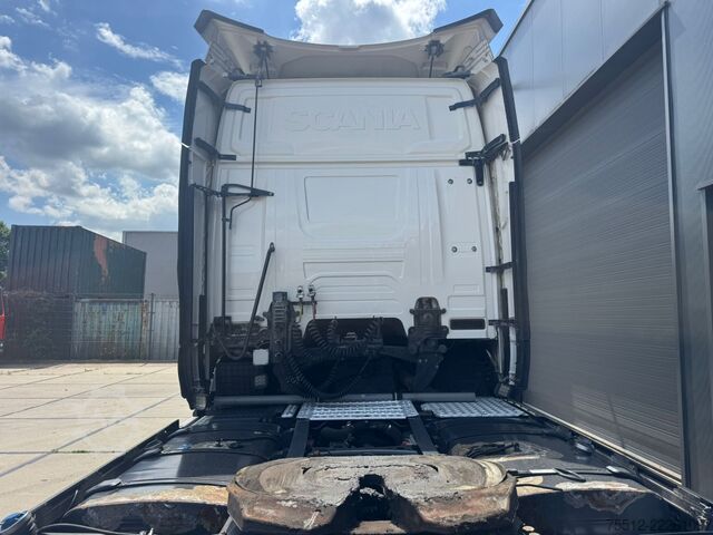 Standaard-SZM Scania R410 / Retarder / Drivable / 2 Tanks / NL Truck