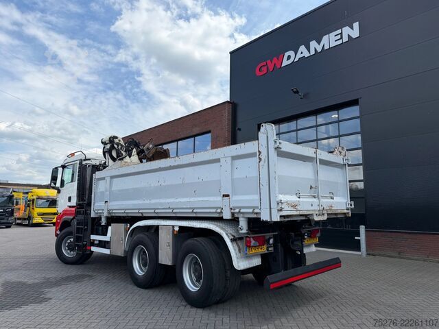 Camião basculante com grua MAN TGS 26.360 6x6 Kipper / Z kraan Euro 5