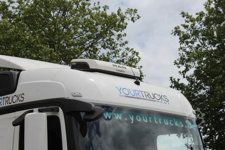 Nagy térfogatú nyergesvontató Mercedes-Benz Actros 1845 MP5 Big Space   Kühlbox  Standklima