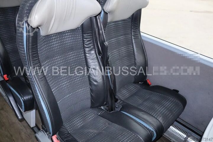 Reisebus Van Hool EX 16 M/LIIFT