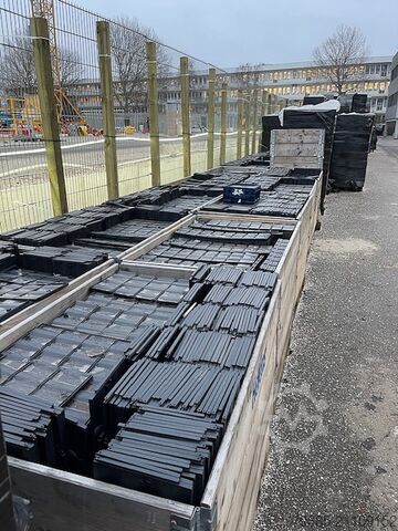  Autostore bins 