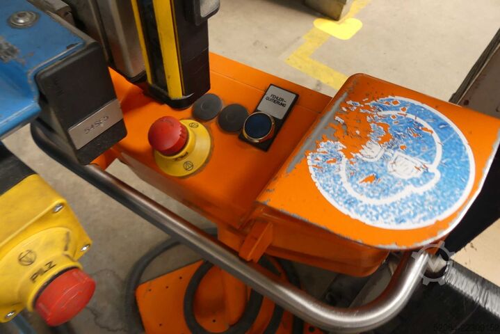 ZEULENRODA Presă Hidraulică cu Coloana Unică ZEULENRODA PRESSTECHNIK PYE 100 F