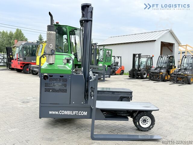 Empilhadeira multidirecional Combilift C4500 DIESEL DUPLEX WIDE FORK POSITIONER