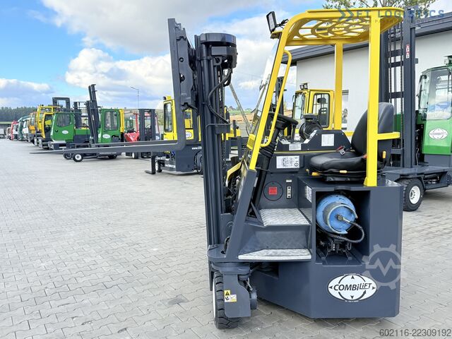 Empilhadeira multidirecional Combilift C3000CB GAS TRIPLEX 4900 POSITIONER TOP1
