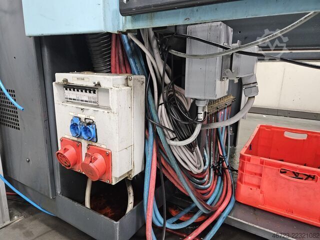 Mašina za brizganje plastike DEMAG ergotech 2000-610h/120v
