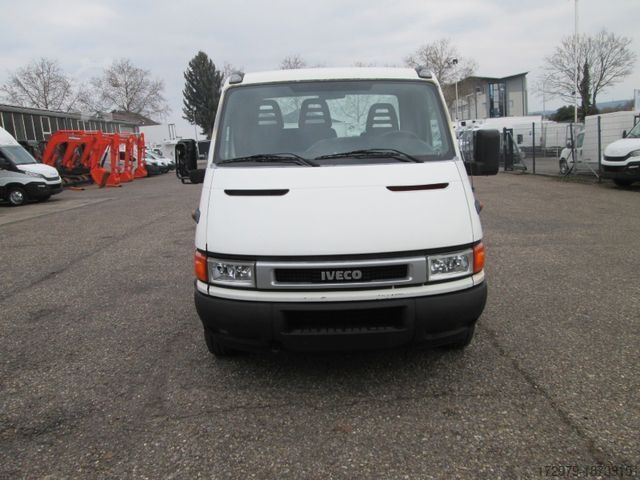 Bestelwagenchassis IVECO 35L12*Klima*Tempomat*Fahrgestell*3 Sitzer*