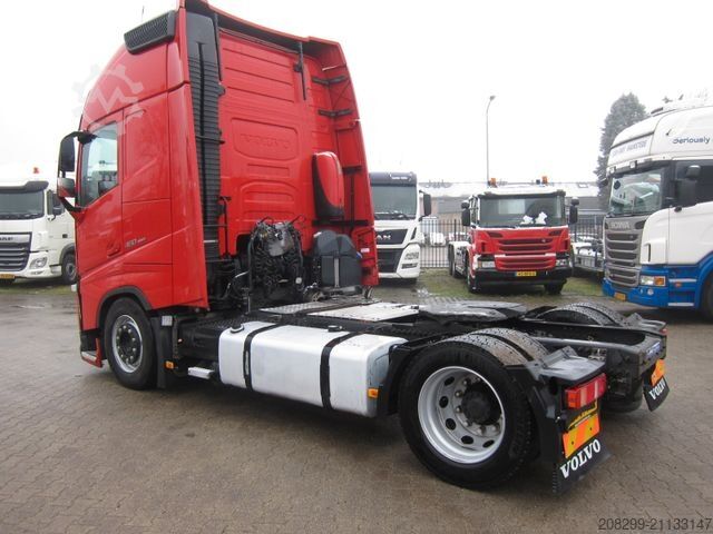 Volume tractor unit VOLVO FH 460 XL Mega 2xtank Hydrauliek VEB+
