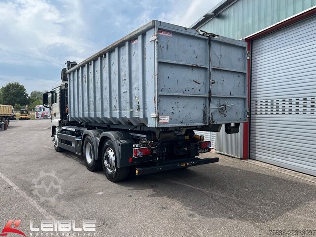 Camión portacontenedores de gancho MAN TGS 26.460 6x2*Meiller RS21.65 ++ Kran Mulde