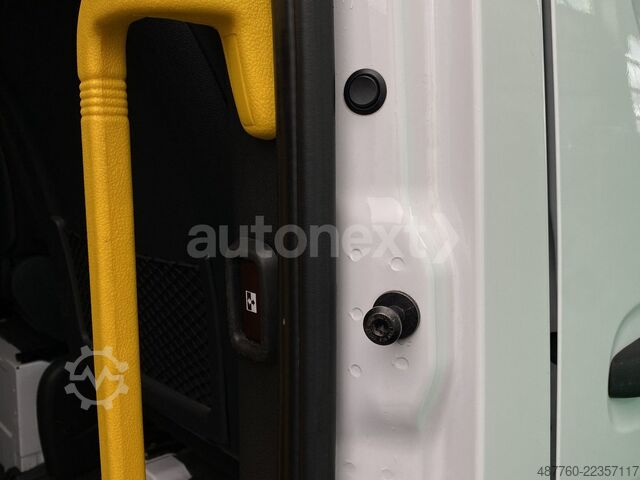 Microbuz MERCEDES-BENZ Sprinter 317 Tourer *ROLLSTUHL-LIFT* DACHKLIMA