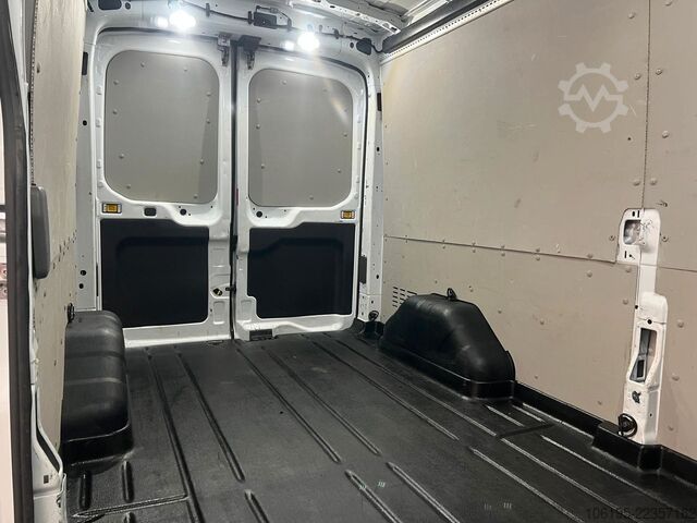 Komercijalno vozilo sa visokim krovom FORD Transit TDCI L3-H2*Hoch+Lang*Garantie*