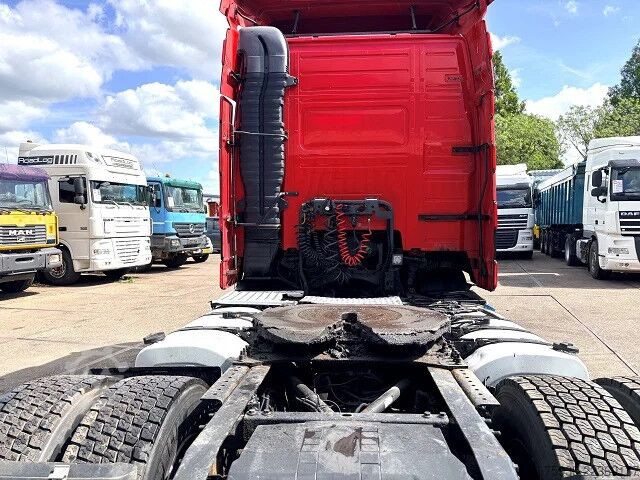 Standaard-SZM Volvo FH 13.440 GLOBETROTTER (12+2 GEARS MANUAL GEARB...