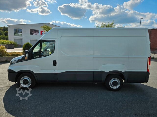Bestelwagen met verhoogd dak IVECO Daily 35-120 Kastenwagen - L2H2 - Klima - Navi