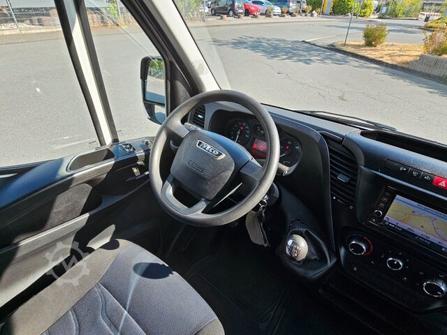 Bestelwagen met verhoogd dak IVECO Daily 35-120 Kastenwagen - L2H2 - Klima - Navi