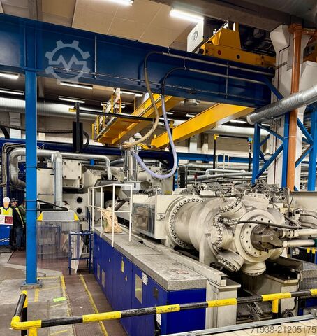 Injection molding machine Krauss  Maffei KM 4000-24500 MC