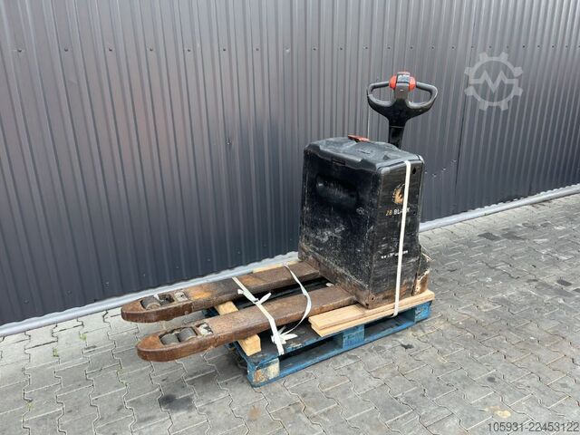 Kézi raklapemelő Linde T16