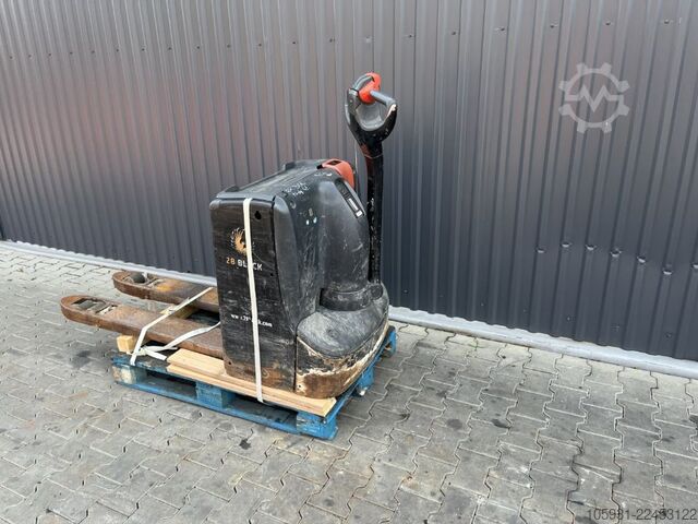 Kézi raklapemelő Linde T16