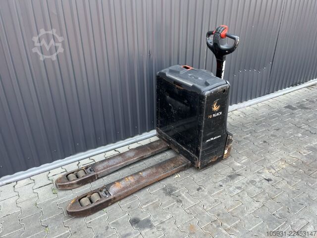Kézi raklapemelő Linde T16